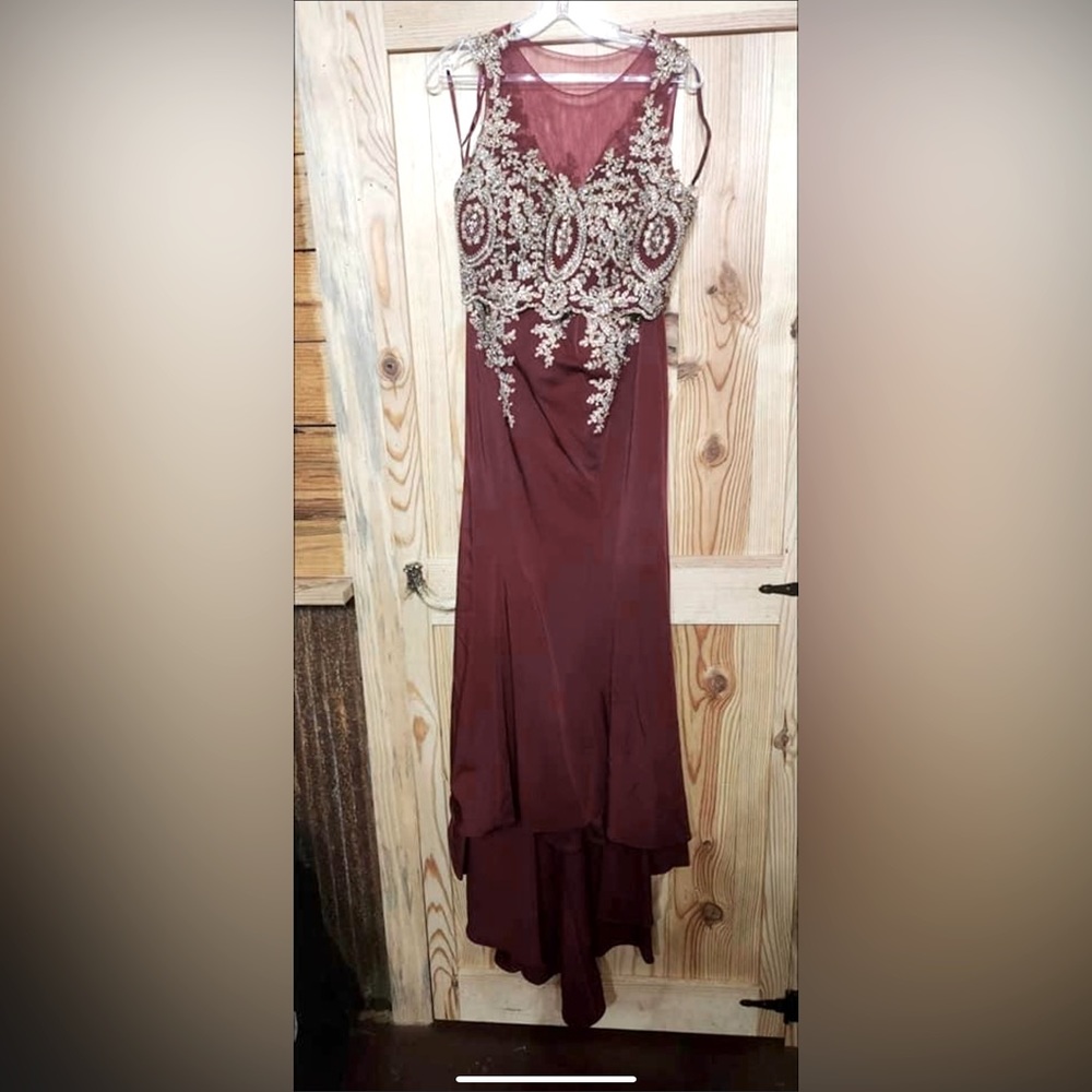 chicas burgundy  2 piece dress size medium